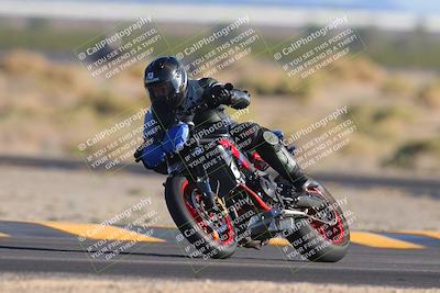 media/Nov-06-2023-Moto Forza (Mon) [[ce023d0744]]/3-Intermediate Group/Session 5 (Turn 4)/